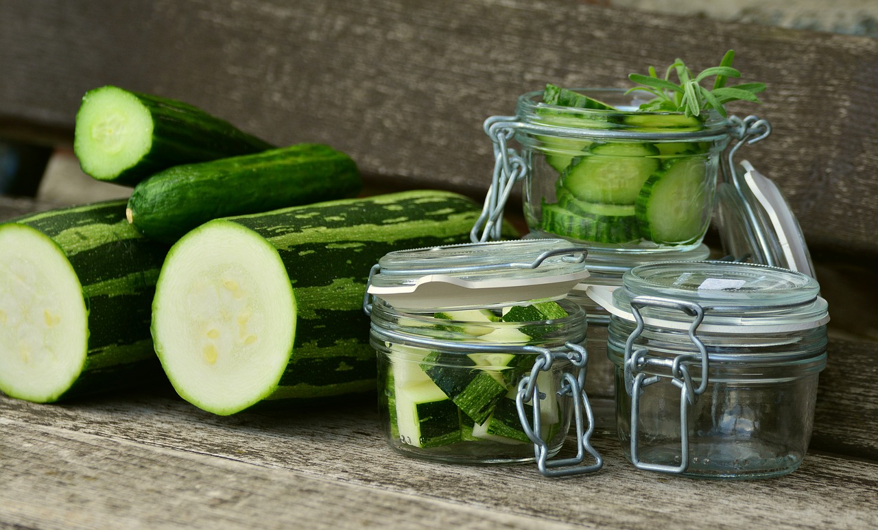 Ricetta della frittata di ceci zucchine e cipolle